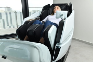 כורסת עיסוי Bianco לבן בשילוב שחור XD6000 מבית Medics Care  מדיקסקייר - MEDICS CARE 