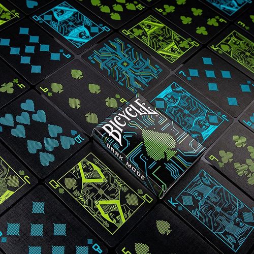 קלפי פוקר לאספנים מצב שחור - BICYCLE Dark Mode