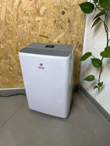 קולט לחות מקצועי 20 ל'/ליממה SmartAir SAD20 2.1 