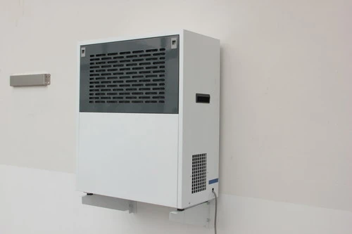 קולט לחות מקצועי להתקנה על קיר 55 ל'/יממה SmartAir SADW55