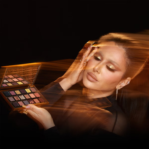 פלטת צלליות הודה ביוטי Huda Beauty Empowered Eyeshadow Palette