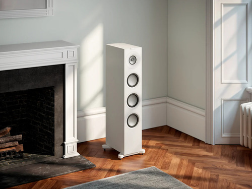 KEF Q11 Meta