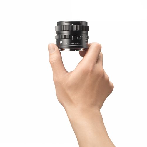 SIGMA 17mm F4 DG DN | C For L-MOUNT יבואן רשמי