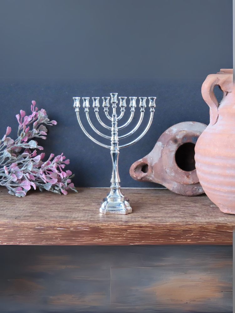 מיניאטורה חנוכיה מכסף
