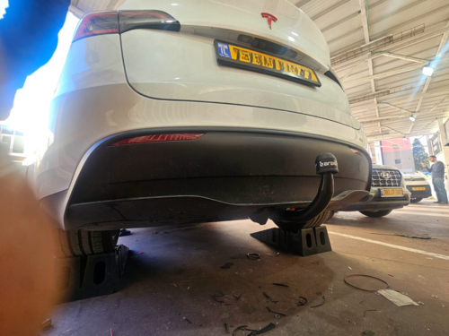 וו גרירה לטסלה Tesla Model Y 2024