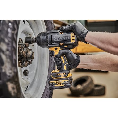 מפתח רטיטה DEWALT DCF900 20V נטען עם מומנט 1,898 ניוטון-מטר, 4 מצבי מהירות ומערכת PRECISION WRENCH™
