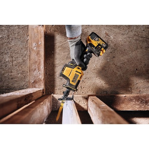 מסור חרב חד-ידי DEWALT ATOMIC 20V נטען קומפקטי, 2,800 תנועות לדקה, משקל 1.42 ק