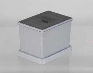 פח 16L כולל בסיס למגירה 31600