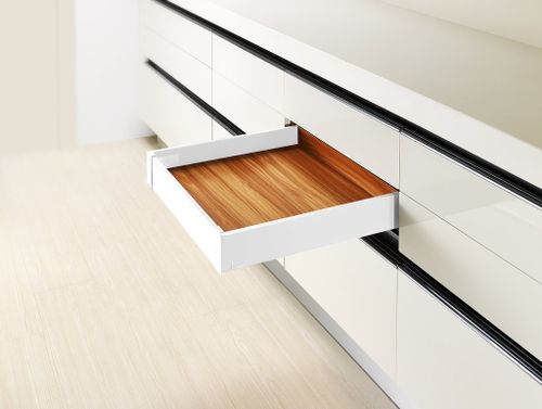 מג'יק סטאר טפח פתח פנימית גובה 88 מ''מ עומק 35 ס''מ לבן