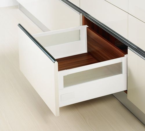 מג'יק דרגון טפח פתח גובה 20 ס''מ עומק 45 ס''מ עם דופן זכוכית 4 מ''מ וגלריה מרובעת לבן