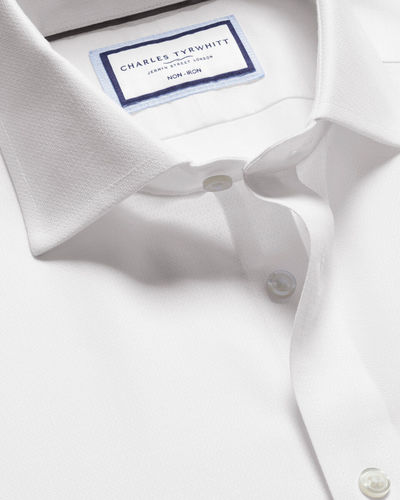חולצה גזרת קלאסיק - White non-iron stretch Kensington weave cutaway classic fit shirt