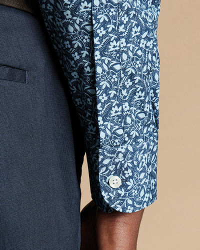 חולצה גזרת קלאסיק - Steel blue floral liberty fabric classic fit shirt