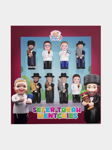 קינדער וועלט סט 8 דמויות עם ספרי תורה