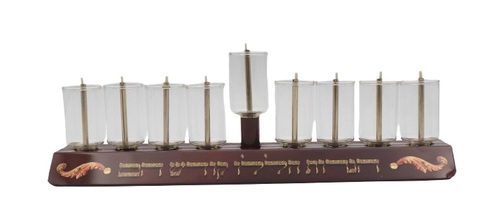 חנוכיה פס + כוסיות גבוהות