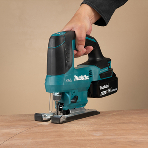 מסור אנכי ללא פחמים נטען 18V (גוף בלבד) MAKITA