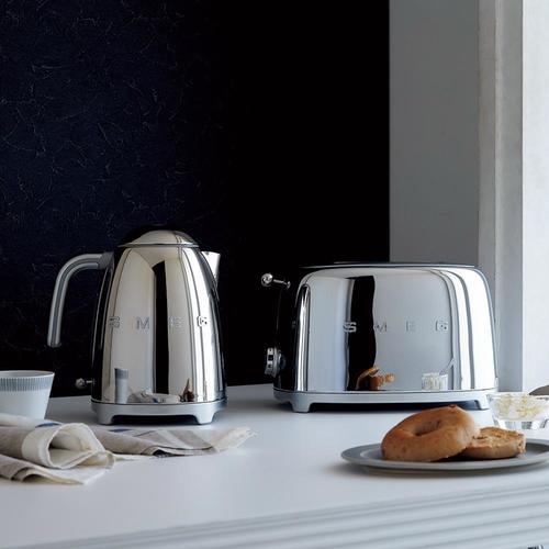 סט קומקום ומצנם SMEG דגמים TSF01 ו KLF03 יוקרתי ומעוצב במגוון צבעים לבחירה!