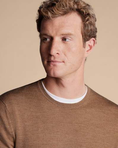 סוודר צמר מרינו-  Merino Crew Neck Jumper - Sand