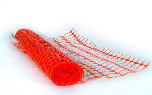 גדר רשת בטיחות כתומה גובה 1 מטר אורך 50 מטר