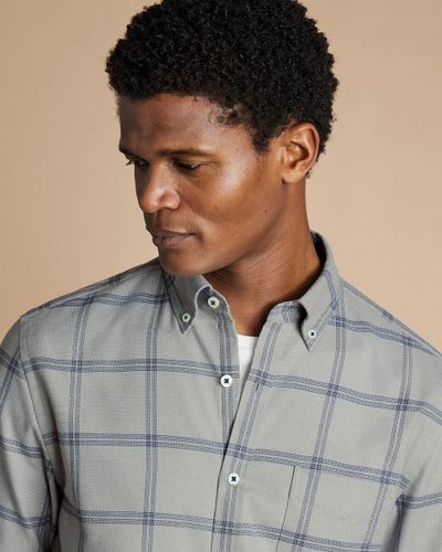 חולצה ללא צורך בגיהוץ גזרת סלים -Light grey large grid check non-iron twill slim fit shirt