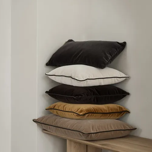 כרית מילוי נוצות 30X50 פחם VELVET Cushion Magnet