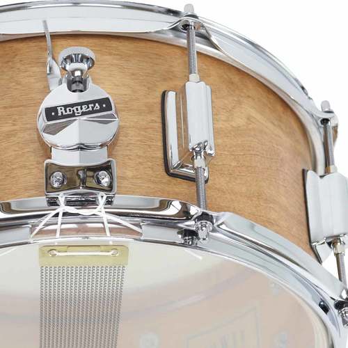 זווית נוספת Rogers Tower Series 13x6