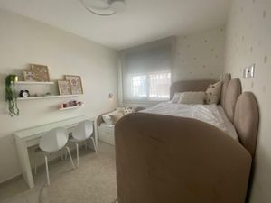מיטה פינתית עבודת נגרות בעיצוב אישי + ריפוד