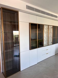 ספריה מעוצבת ענקית