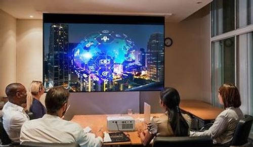 מקרן לייזר Optoma ZH520 