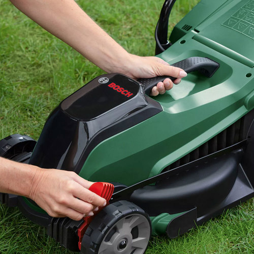 מכסחת דשא נטענת Bosch City Mower 18V +סוללה 4ah  + מטען