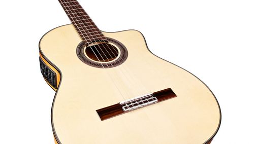 זוית נוספת Cordoba GK Studio