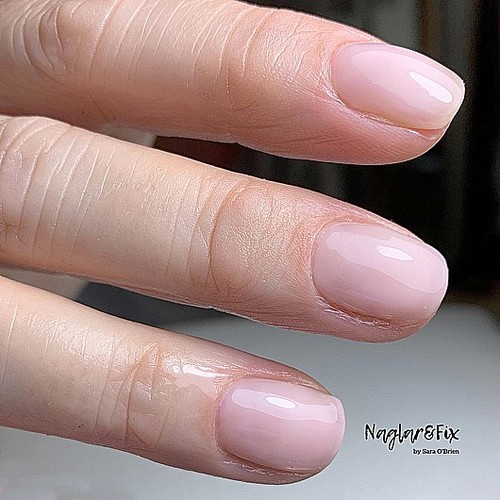 Shellac Bouquet - ג'ל היפואלרגני בצבע טבעי בהיר חצי שקוף