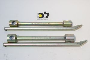 מפתח גלגלים 27-30 כולל ידית