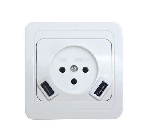 שקע ישראלי 16A לקופסא 55 עם חיבור USB 2.4A