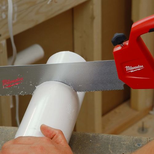 מסור ידני לחיתוך PVC ועץ MILWAUKEE