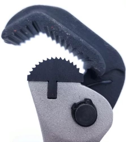 מפתח צינורות אמיגו עם נעילה אוטומטית 1״ PIPE VISE
