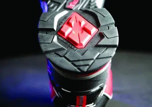 נעלי בטיחות עבודה עמידות למים B-TECH PROTECTOES  S3