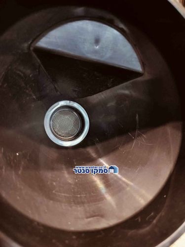 משפך פלסטיק עם ידית וצינור מאריך