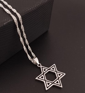 שרשרת לגבר עשוי כסף אמיתי 925 דגם RE25 מגן דוד בשילוב שחור