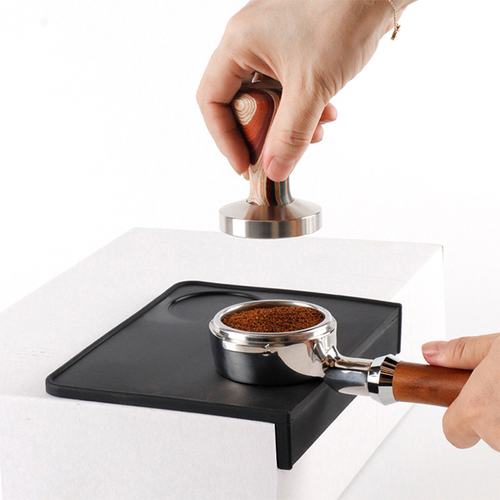 משטח עבודה מעוצב בצורה מלבנית אלגנטית