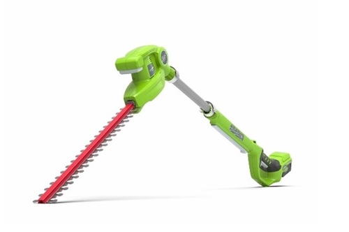 מגזמת גובה GREENWORKS 24V דגם 99704-6 עם סוללת 4Ah ומוט טלסקופי 2.2 מטר לגיזום מקצועי בגובה