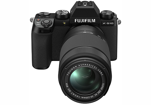 מצלמה דיגיטלית מסדרת חסרות המראה ( MIRRORLESS) מבית FUJIFILM דגם X-S10