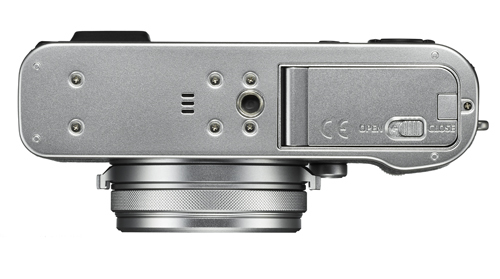 מצלמה מסדרת חסרות המראה ( MIRRORLESS) בעלת עדשה קבועה, דגם X100F.