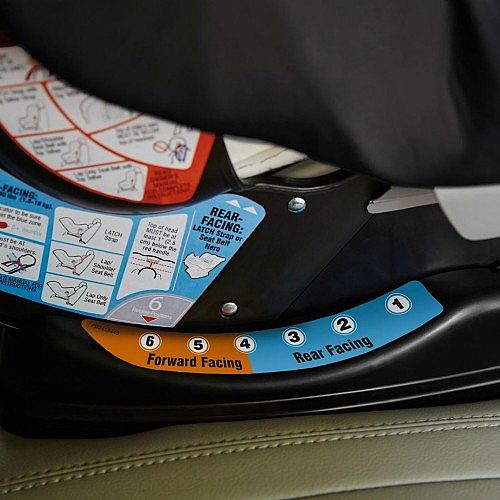 כיסא בטיחות אקסטנד2פיט - Extend2Fit - Graco צבע HAMILTON