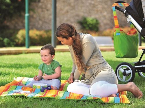 שמיכת פיקניק עם צד דוחה נוזלים ותיק נשיאה - ורוד כוכבים