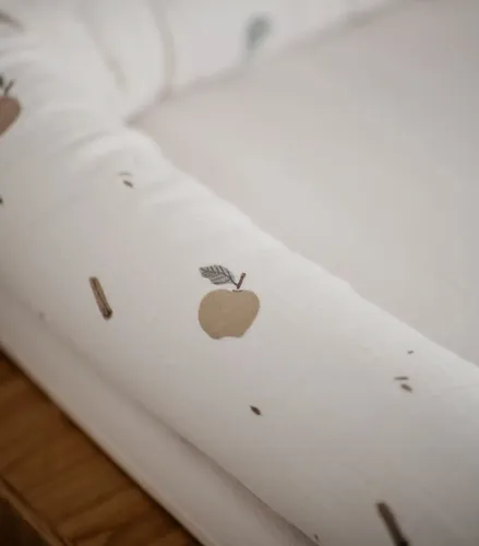 משטח החתלה Apple pie