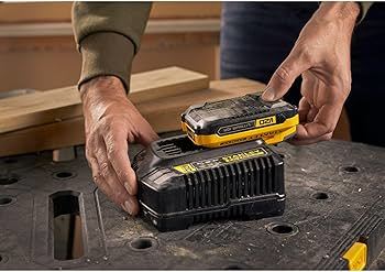 מטען מהיר לסוללות 18V 4A STANLEY FATMAX V20 | דגם SFMCB14