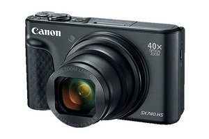  מצלמה קומפקטית Canon PowerShot SX740 HS