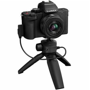  קיט מצלמת וולוגרים עם עדשת 12-35 מ"מ וחצובה Panasonic Lumix DC-G100 