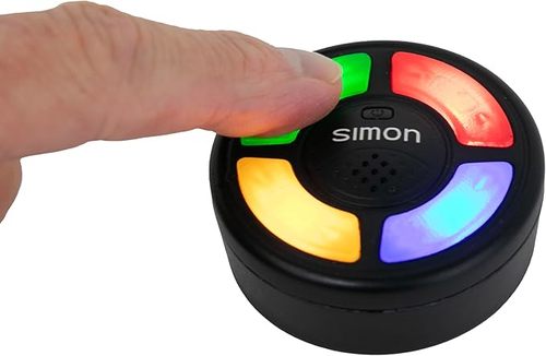משחק 'סיימון' הקטן בעולם