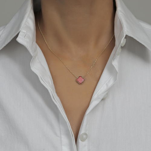 שרשרת פרח תלתן אדום (11.5 ממ) זהב 14K